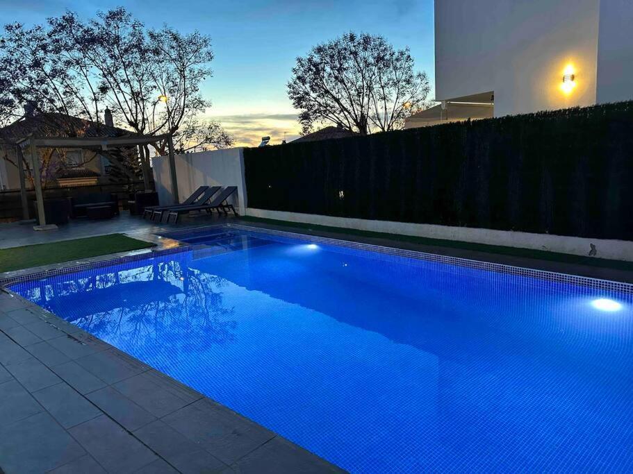 Modern 5-Bedroom Villa With Pool Montequinto Exterior foto